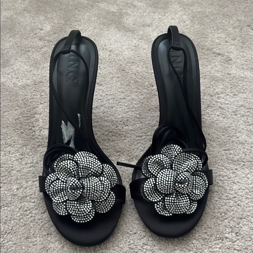 INC International Concepts Heels Womens Size 8.5 Black Elegant Embellishments